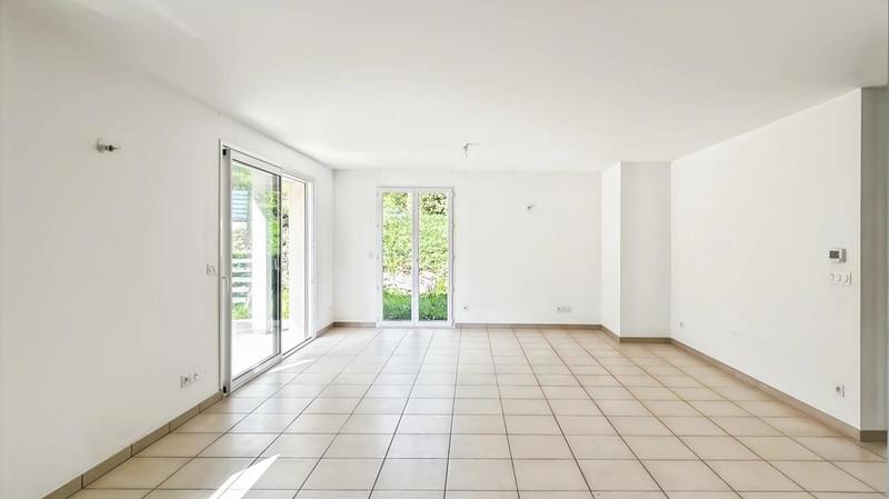 Maison - 122 m² - 6 pièces