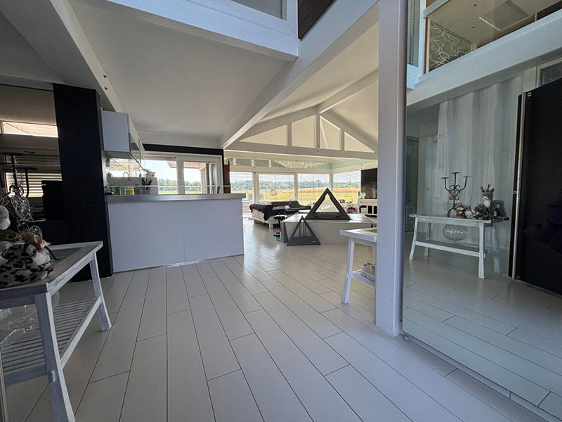 Maison - 230 m² - 5 pièces