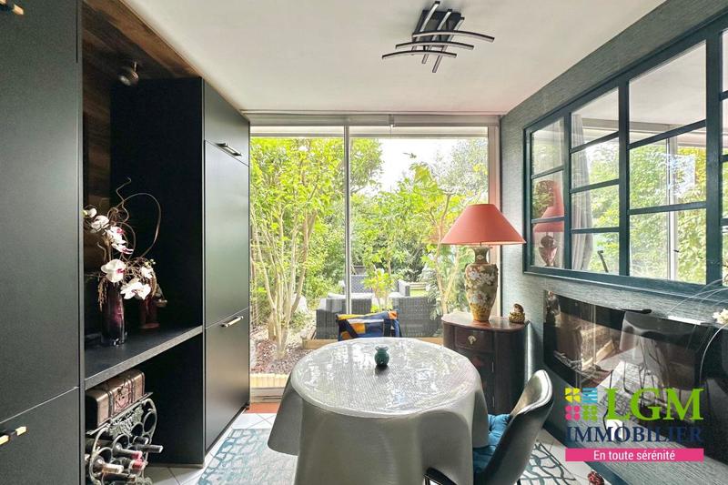 Appartement - 96 m² - 4 pièces