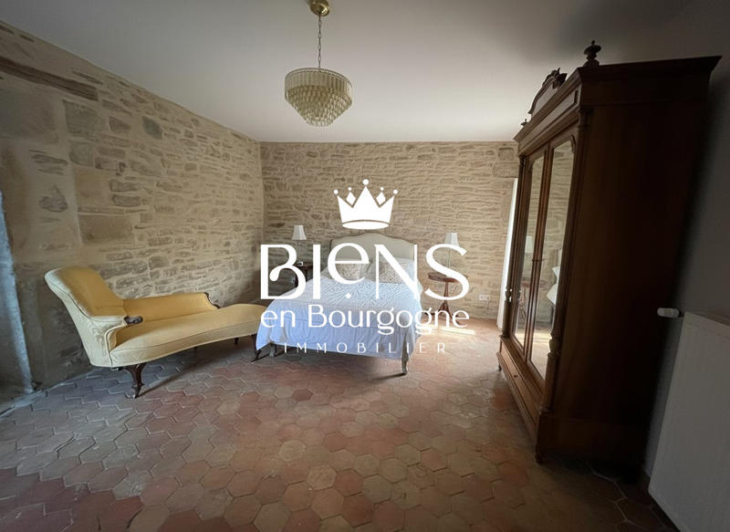 Maison ancienne - 225 m² - 8 pièces