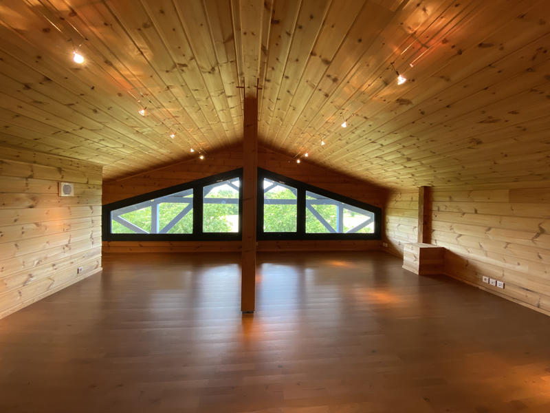 Maison - 371 m² - 15 pièces