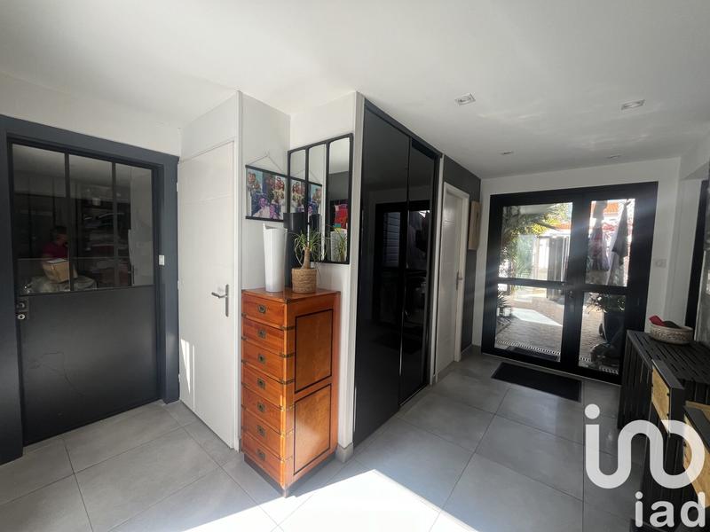 Maison - 276 m² - 9 pièces