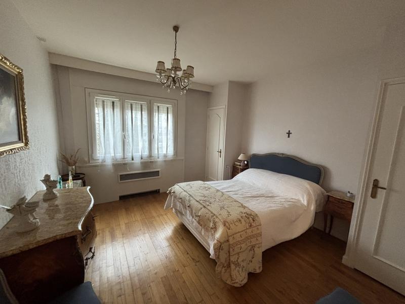 Appartement - 155 m² - 5 pièces