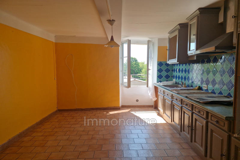 Maison - 325 m² - 13 pièces