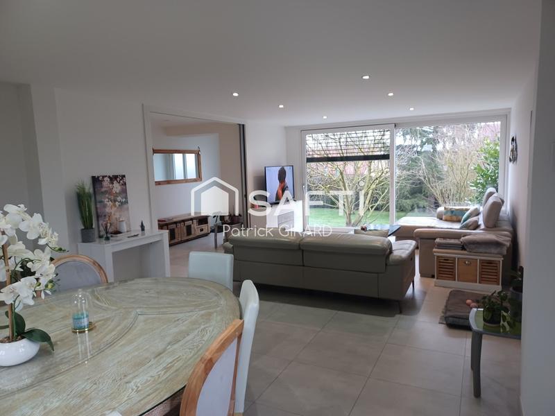 Maison - 183 m² - 8 pièces