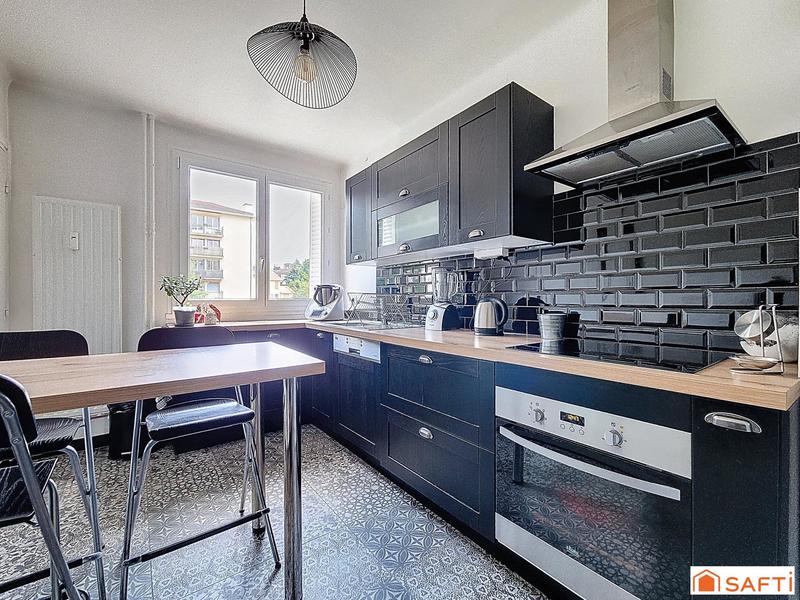 Appartement - 65 m² - 4 pièces