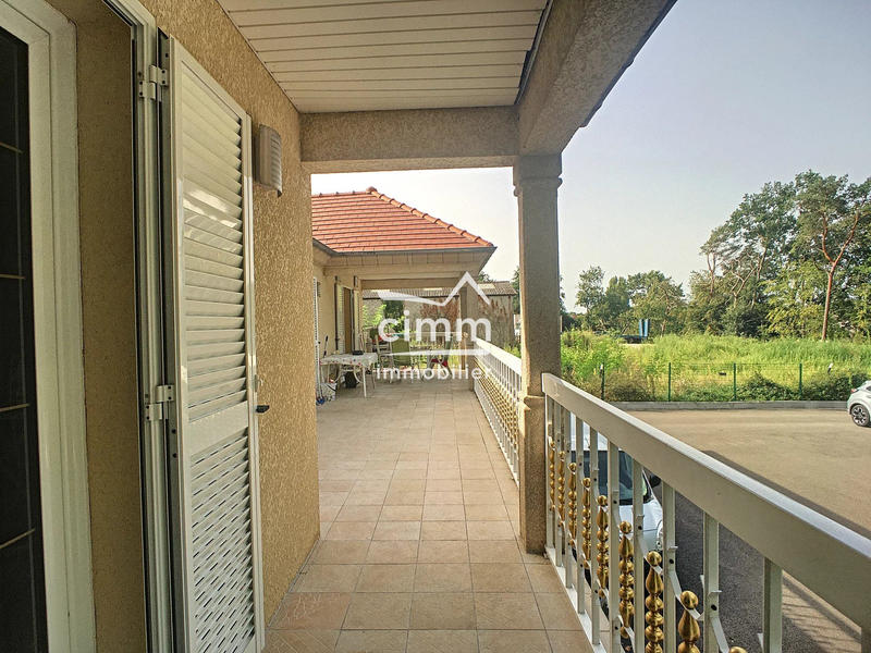 Maison - 194 m² - 6 pièces