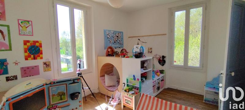 Maison - 205 m² - 9 pièces