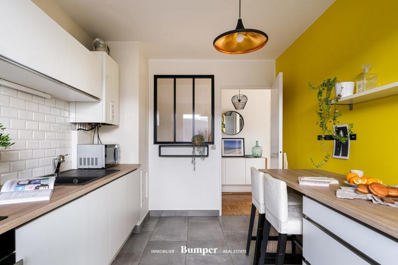 Appartement - 84 m² - 3 pièces