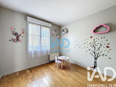 Maison - 111 m² - 5 pièces