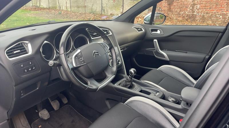 Citroën Ds4 1.2 Puretech 130 Urban Show - 5 places