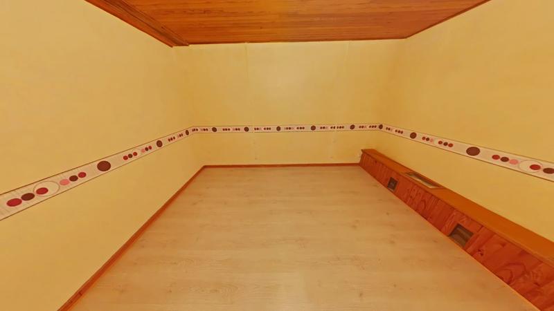 Maison - 200 m² - 7 pièces