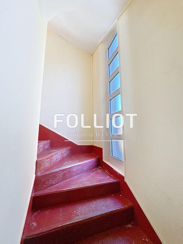 Maison - 121 m² - 6 pièces