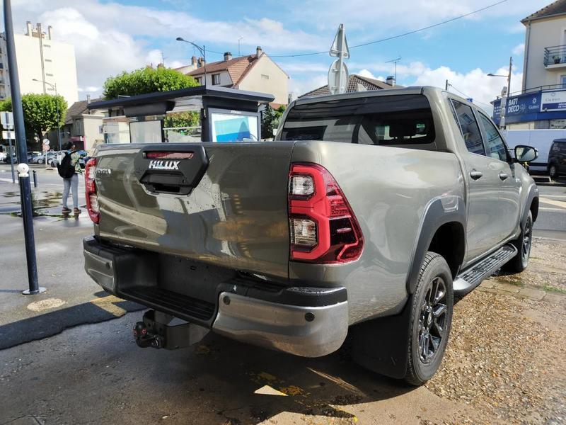 Toyota Hilux IV 4wd 2.8 d-4d 204 Double Cabine Invincible
