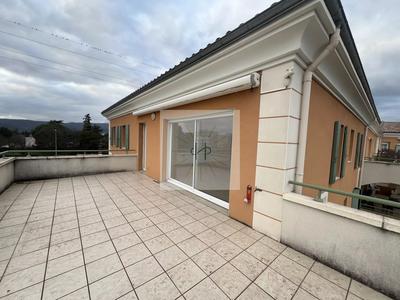 Appartement - 120 m² - 5 pièces