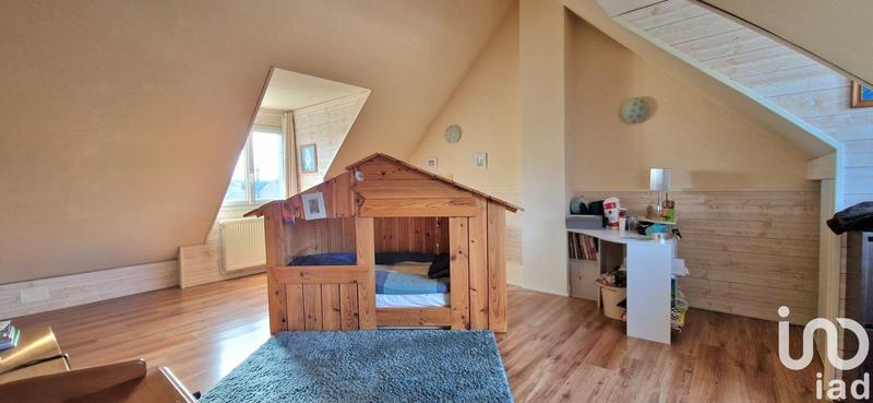 Maison - 240 m² - 7 pièces