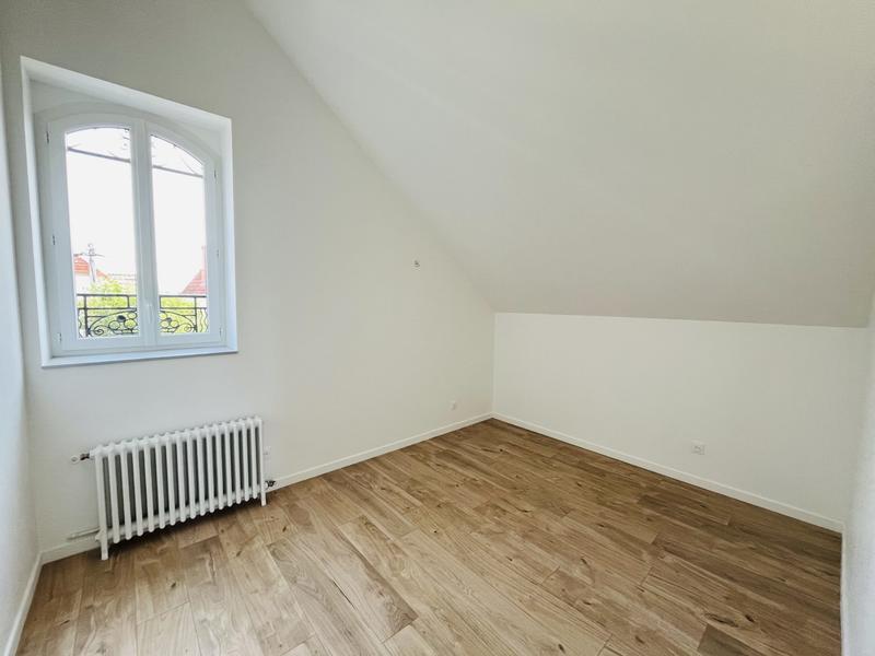 Maison - 83 m² - 5 pièces