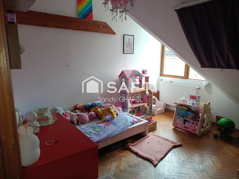 Maison - 172 m² - 8 pièces