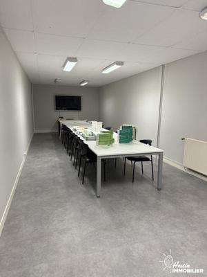 Bureau - 354 m²