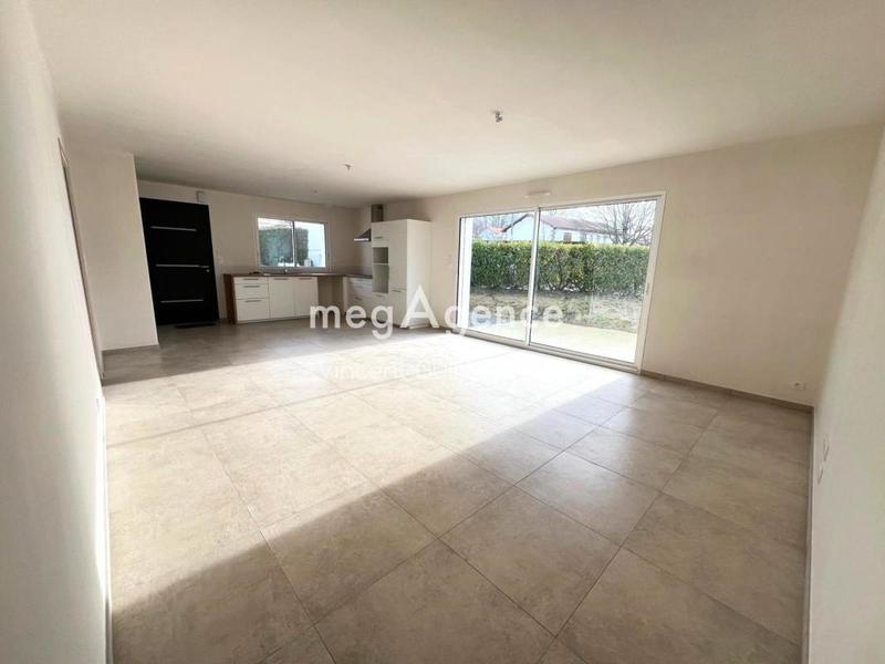 Maison - 92 m² - 4 pièces