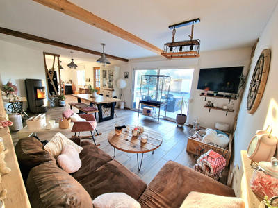 Maison - 106 m² - 4 pièces