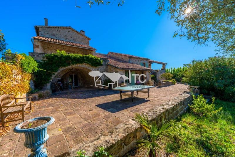 Mas - 286 m² - 9 pièces