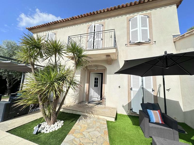 Villa - 142 m² - 5 pièces