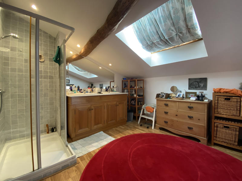 Maison - 291 m² - 13 pièces