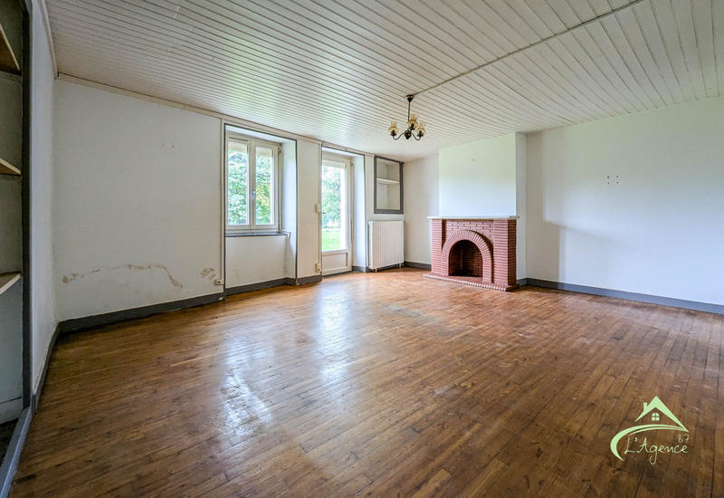 Maison - 261 m² - 8 pièces