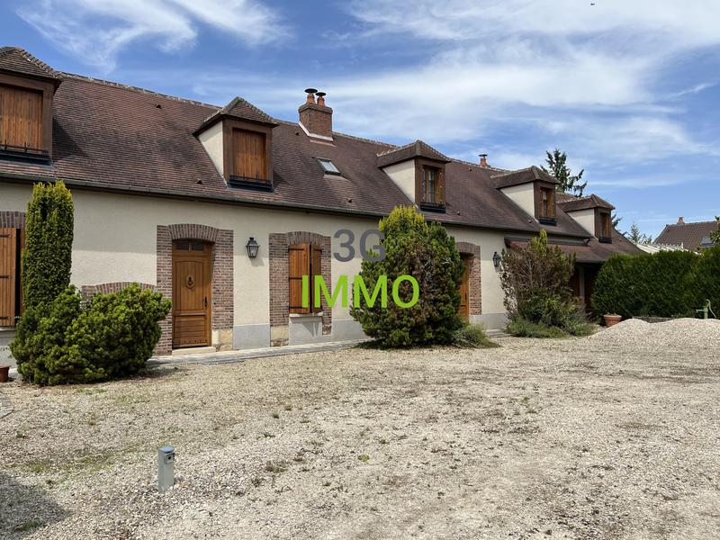 Maison - 255 m² - 9 pièces
