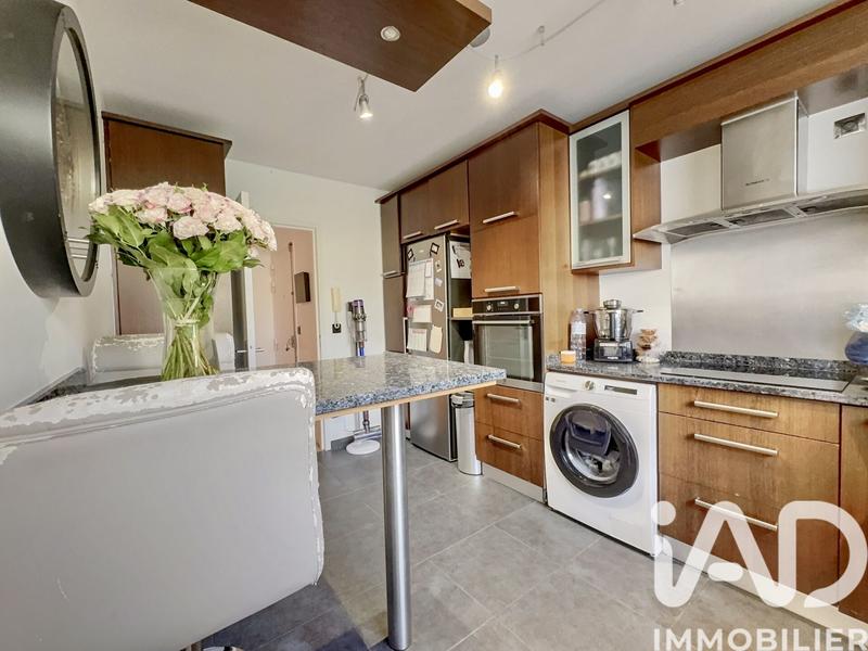 Appartement - 80 m² - 4 pièces