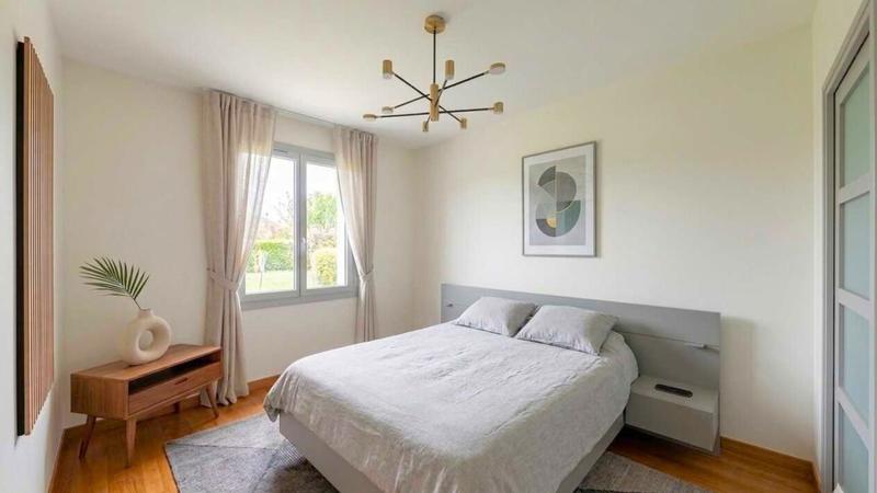 Villa - 90 m² - 4 pièces