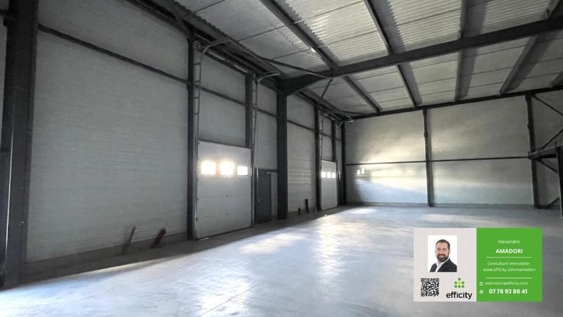 Entrepôt - 190 m²