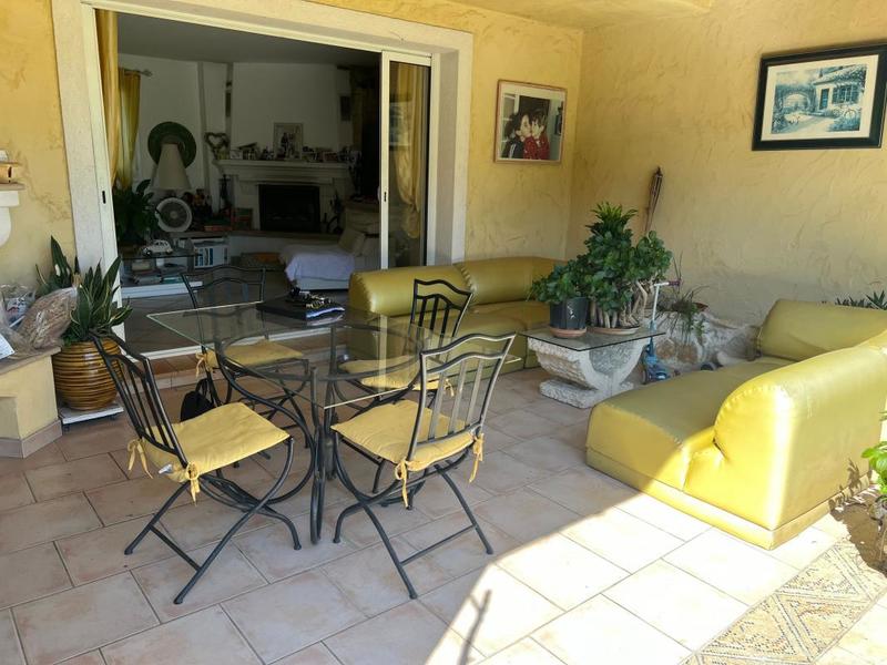 Maison - 140 m² - 4 pièces