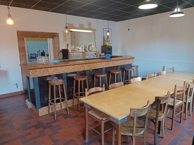 Maison en pierre - 440 m² - 22 pièces