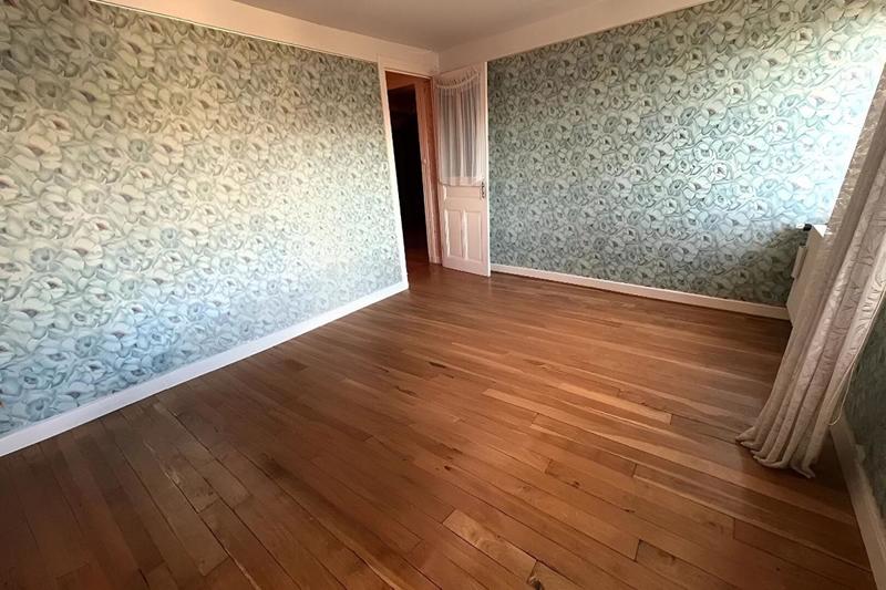 Maison - 180 m² - 8 pièces