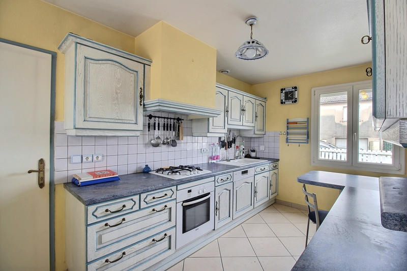 Villa - 99 m² - 6 pièces