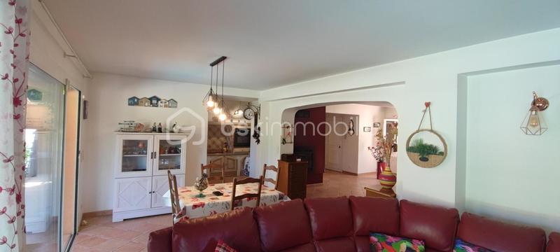 Demeure - 160 m² - 5 pièces