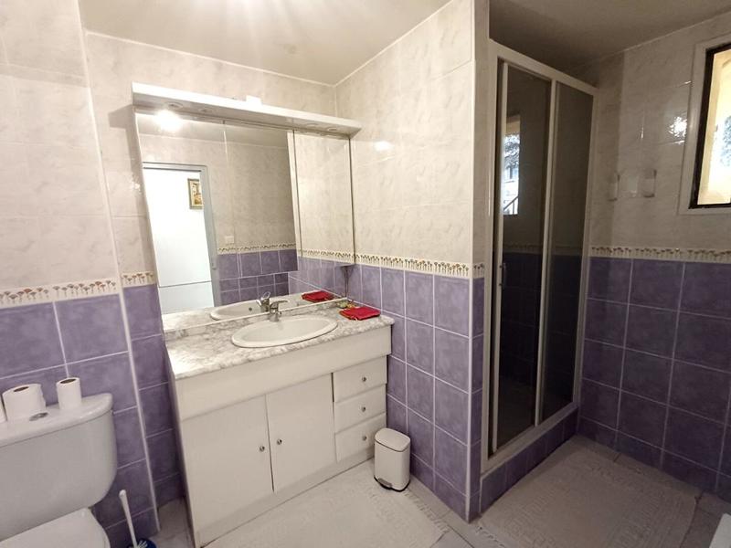 Maison - 174 m² - 6 pièces