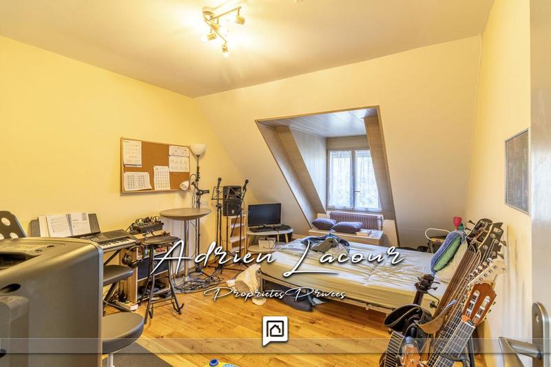 Maison - 150 m² - 8 pièces