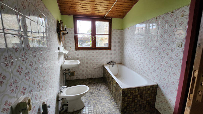 Maison - 316 m² - 15 pièces