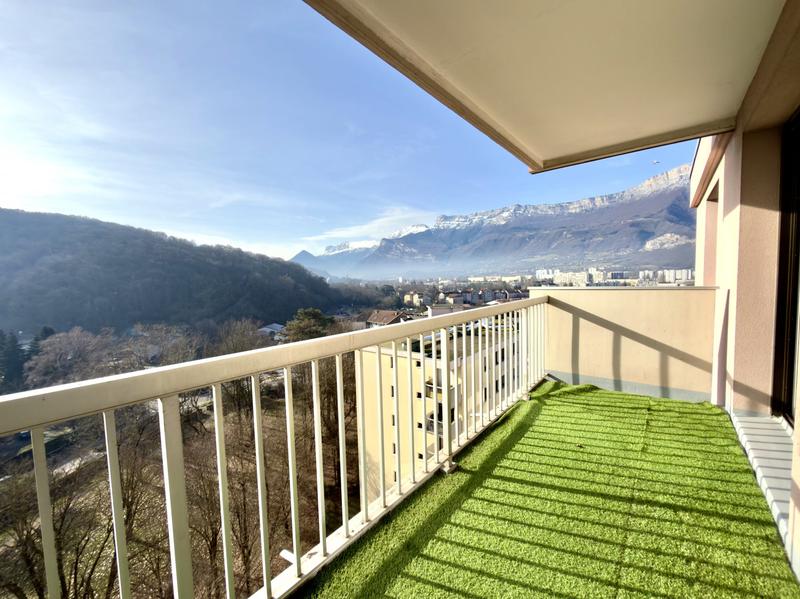 Appartement - 100 m² - 4 pièces