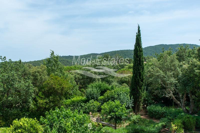 Villa - 250 m² - 5 pièces