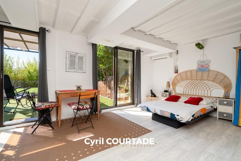 Maison - 222 m² - 7 pièces