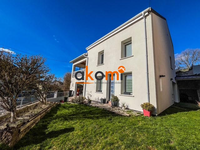 Maison - 137 m² - 5 pièces