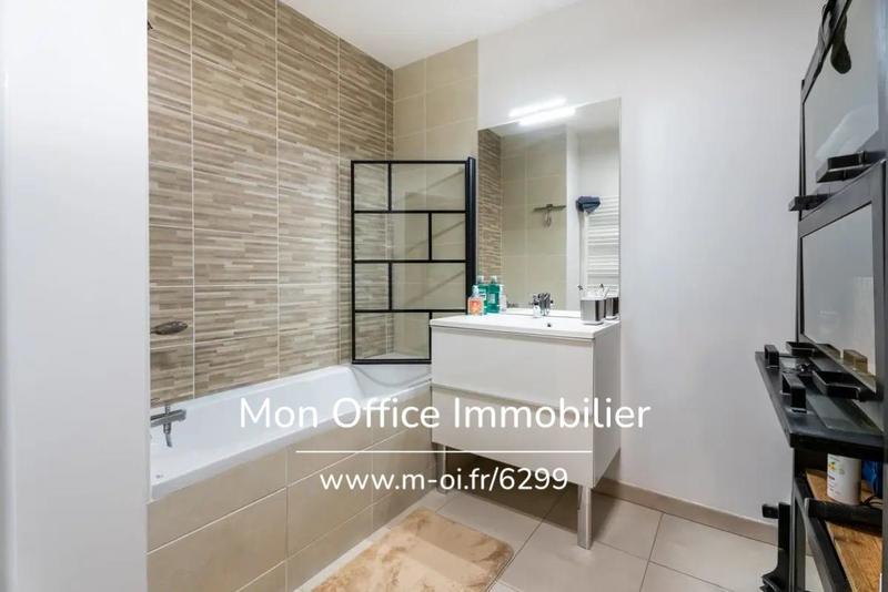 Appartement - 75 m² - 3 pièces