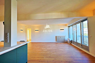 Appartement - 101 m² - 5 pièces