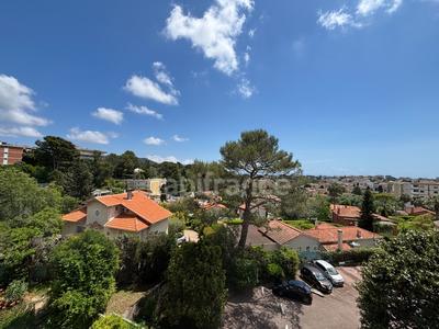 Appartement - 96 m² - 3 pièces