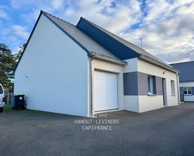 Maison - 98 m² - 5 pièces