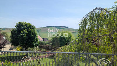 Maison - 168 m² - 8 pièces